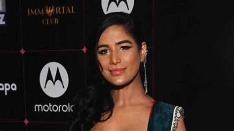 poonam pandey latest|Poonam Pandeys ‘dead from cervical cancer’ stunt。